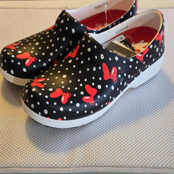 Minnie Mouse 7W crocs, NWT - Picture 2 of 4
